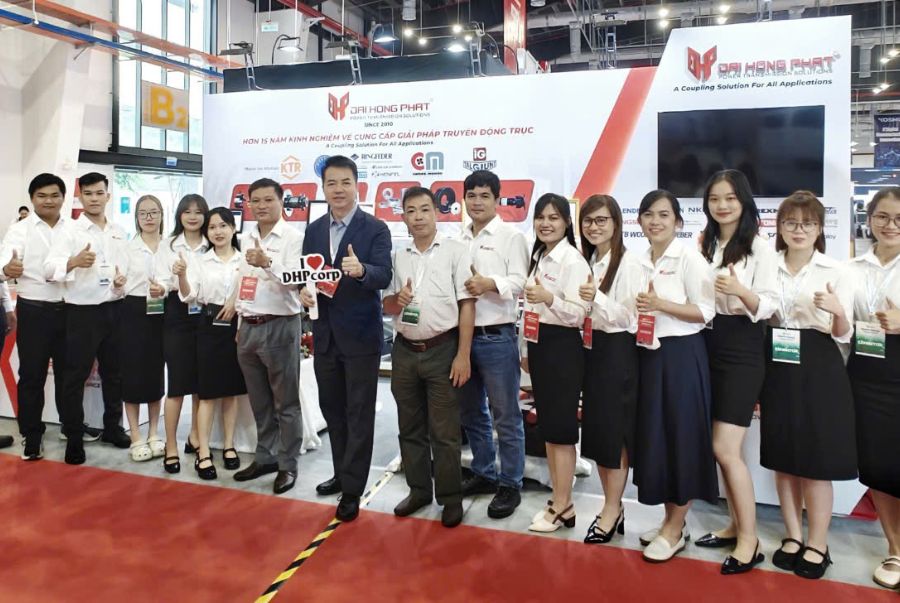 attend-the-exhibition-3